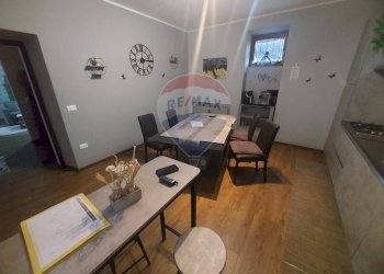 Sala da pranzo - Casa semi indipendente Via Bonomi
 
6, Brissago-Valtravaglia - foto 5