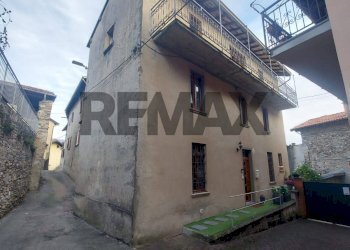 Edificio all\'aperto - Semi-detached house Via Bonomi
 
6, Brissago-Valtravaglia - photo 1