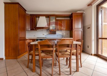 Cucina - Trilocale Carlo Cattaneo
 
16, Sesto Calende - foto 4