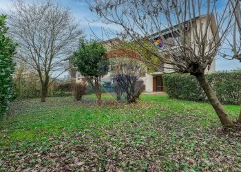 Giardino - Trilocale Carlo Cattaneo
 
16, Sesto Calende - foto 20