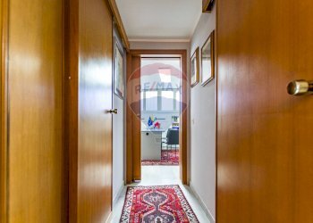 Hall / corridoio - Office Via Manin
 
3, Palermo - photo 8