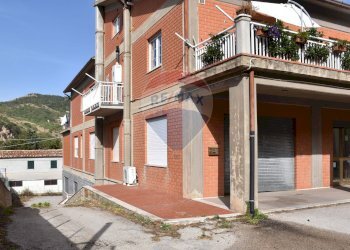 Casa all\'aperto - Locale Commerciale via xxv aprile, Petralia Sottana - foto 18