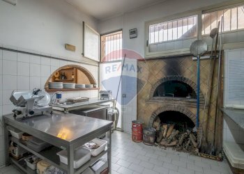 Cucina - Locale Commerciale via gianni ballarò
 
20, Caltagirone - foto 9