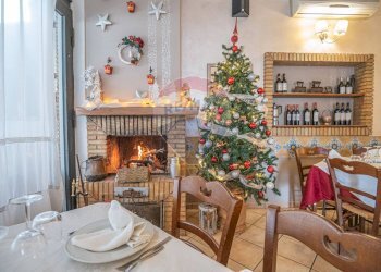 Sala da pranzo - Locale Commerciale via gianni ballarò
 
20, Caltagirone - foto 28