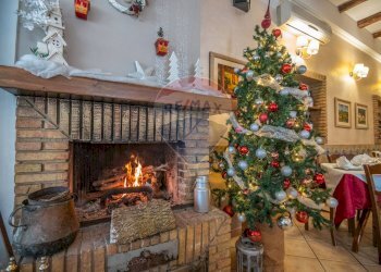 Dettagli - Locale Commerciale via gianni ballarò
 
20, Caltagirone - foto 33