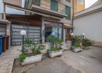 Edificio all\'aperto - Locale Commerciale via gianni ballarò
 
20, Caltagirone - foto 42