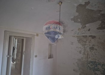 Stanza vuota - Casa indipendente Via Regina Margherita
 
14, Castiglione di Sicilia - foto 15