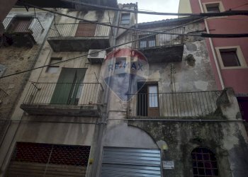 Edificio all\'aperto - Casa indipendente Via Regina Margherita
 
14, Castiglione di Sicilia - foto 50