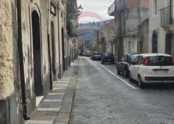 Edificio all\'aperto - Casa indipendente Via Regina Margherita
 
14, Castiglione di Sicilia - foto 57