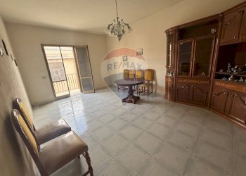 Soggiorno - Casa indipendente Piazza Carlo Alberto
 
10, Scordia - foto 9