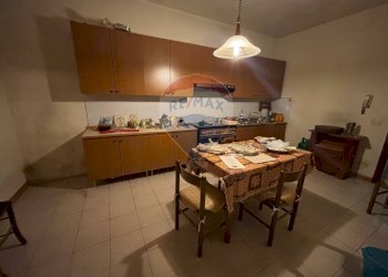 Cucina - Casa indipendente Piazza Carlo Alberto
 
10, Scordia - foto 15