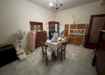 Sala da pranzo - Casa indipendente Piazza Carlo Alberto
 
10, Scordia - foto 20