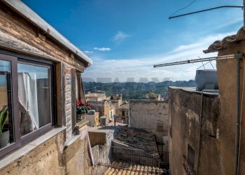 Edificio all\'aperto - Casa indipendente Via Ragona
 
34, Caltagirone - foto 8