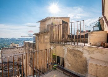 Balcone - Casa indipendente Via Ragona
 
34, Caltagirone - foto 9