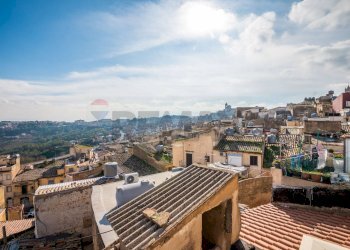 Edificio all\'aperto - Casa indipendente Via Ragona
 
34, Caltagirone - foto 22