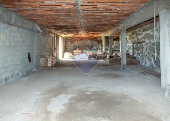 Parcheggio - Villa Via Francesco  Petrarca
 
17, Trecastagni - foto 15