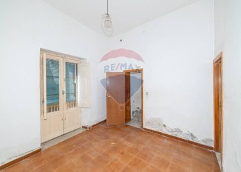 Stanza vuota - Casa indipendente Via La Manna
 
7, Adrano - foto 4