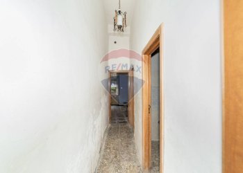 Hall / corridoio - Casa indipendente Via La Manna
 
7, Adrano - foto 5