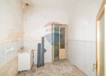 Bagno - Casa indipendente Via La Manna
 
7, Adrano - foto 6