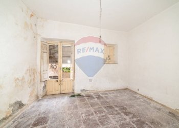 Stanza vuota - Casa indipendente Via La Manna
 
7, Adrano - foto 8