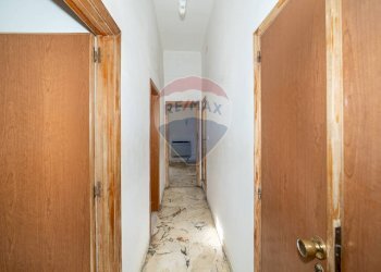 Hall / corridoio - Casa indipendente Via La Manna
 
7, Adrano - foto 12