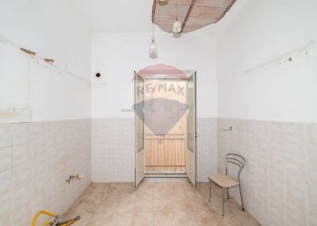 Stanza vuota - Casa indipendente Via La Manna
 
7, Adrano - foto 18