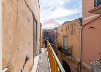 Balcone - Casa indipendente Via La Manna
 
7, Adrano - foto 22