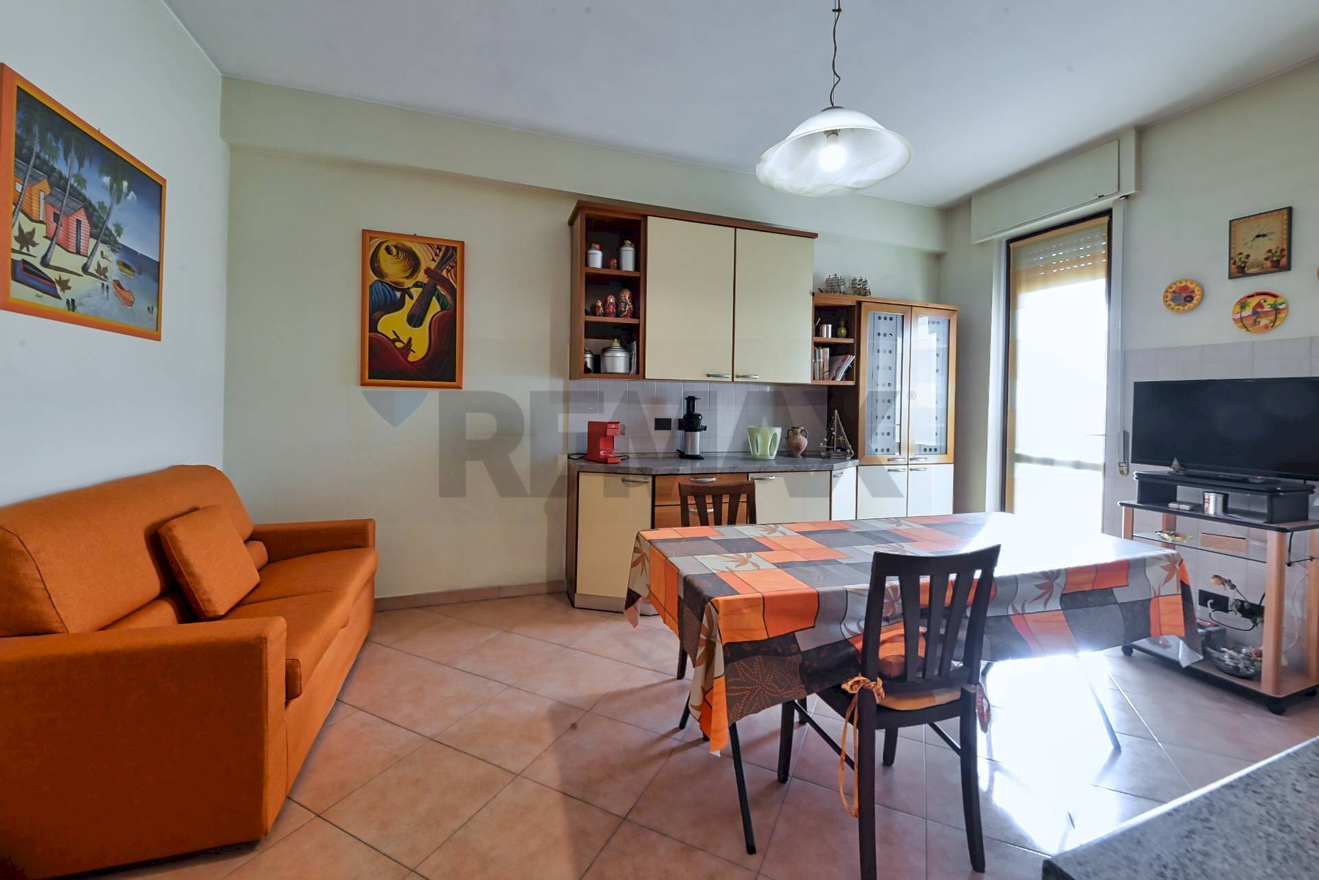 Sala da pranzo - Quadrilocale Via C. Battisti
 
4, Nova Milanese - foto 3