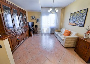 Soggiorno - Quadrilocale Via C. Battisti
 
4, Nova Milanese - foto 1