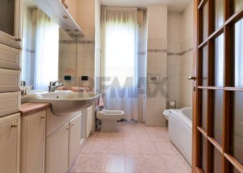 Bagno - Quadrilocale Via C. Battisti
 
4, Nova Milanese - foto 13