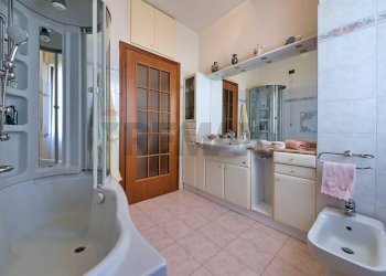 Bagno - Quadrilocale Via C. Battisti
 
4, Nova Milanese - foto 15