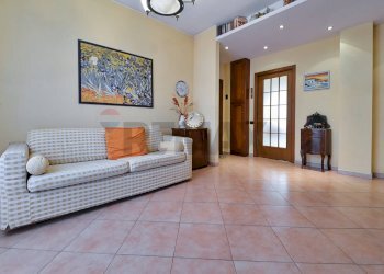 Soggiorno - Quadrilocale Via C. Battisti
 
4, Nova Milanese - foto 21