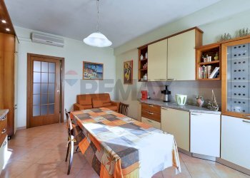 Cucina - Quadrilocale Via C. Battisti
 
4, Nova Milanese - foto 30