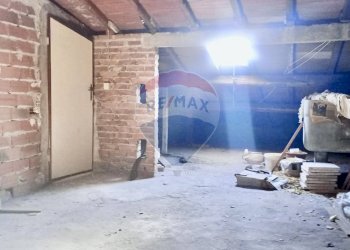 Stanza vuota - Magazzino via Mazzini
 
122, Viareggio - foto 2