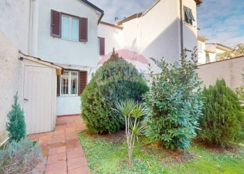 Giardino - Casa indipendente via xx Settembre
 
147, Viareggio - foto 2