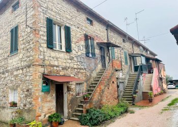 Casa all\'aperto - Casa semi indipendente Via 8 Marzo
 
8, Fratta Todina - foto 9