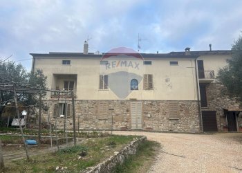 Casa all\'aperto - Casa semi indipendente via gente vibia
 
27, Monte Castello di Vibio - foto 1