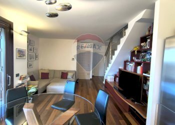 Sala da pranzo - Attico via Alcide de gasperi
 
22, Agrate Brianza - foto 12