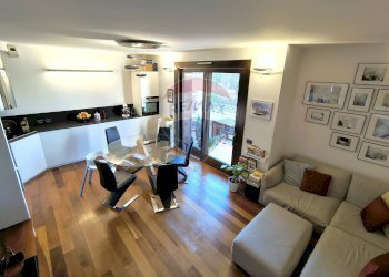 Sala da pranzo - Attico via Alcide de gasperi
 
22, Agrate Brianza - foto 13