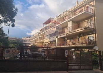 Edificio all\'aperto - Terreno non edificabile via torrente Agro, Santa Teresa di Riva - foto 1