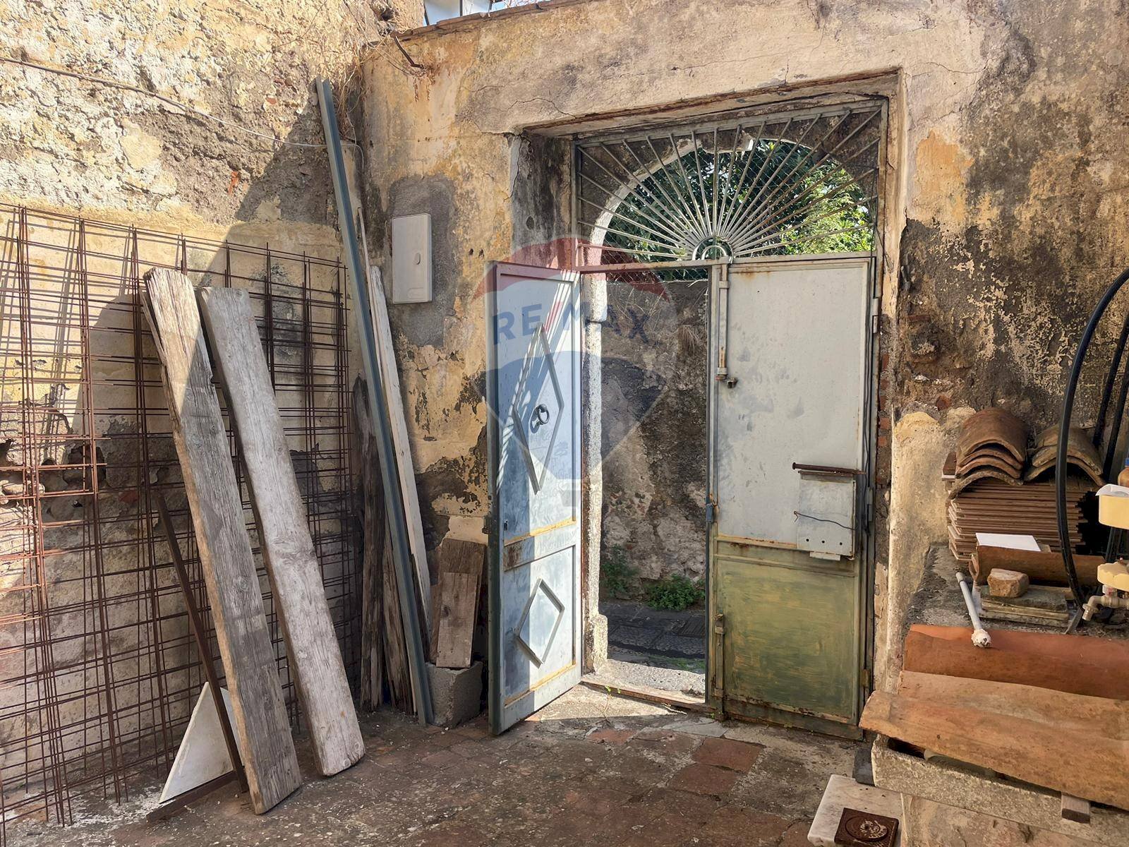 Casa all\'aperto - Independent house Via Salvatore Bella
 
36, Acireale - photo 2