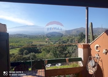 Vista delle montagne - Monolocale via pietrenere
 
6, Giardini-Naxos - foto 2