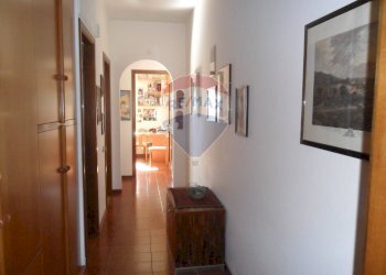 Hall / corridoio - Appartamento Via Filippo Paladini
 
158, Caltanissetta - foto 50