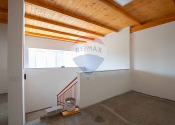 Stanza vuota - Locale Commerciale via Paolo Borsellino, Floridia - foto 13