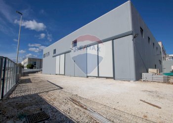 Terrazza - Locale Commerciale via Paolo Borsellino, Floridia - foto 32