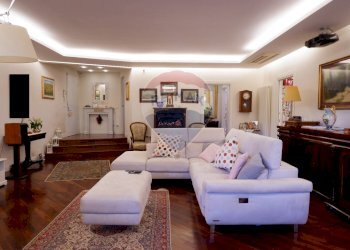 Salone - Quadrilocale Caserta - foto 1