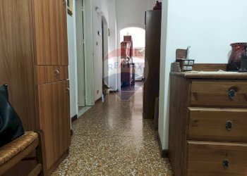 Hall / corridoio - Apartment Via Gramsci
 
23, Cairo Montenotte - photo 32