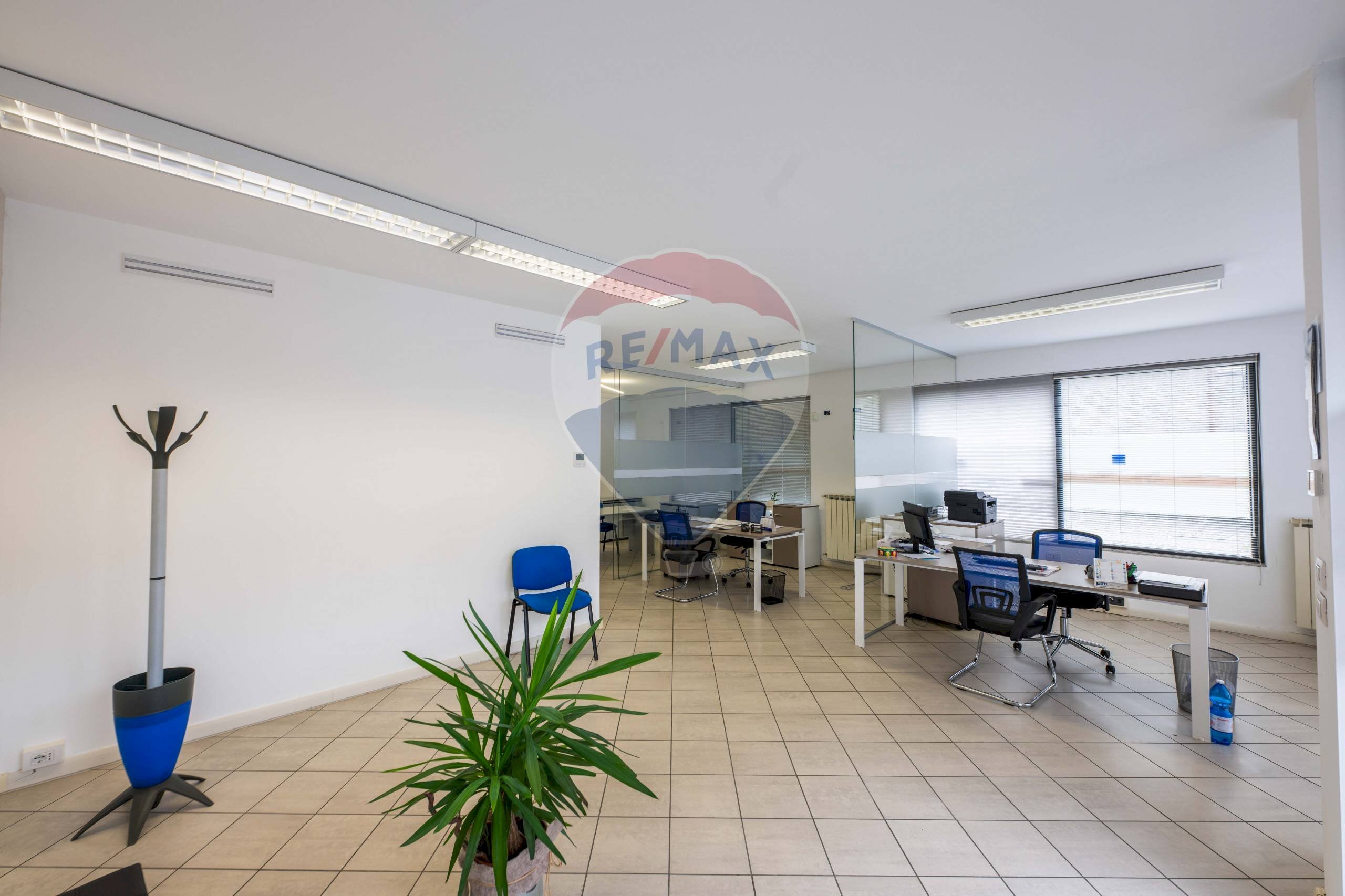 Ufficio - Commercial Premises VIA ARCIPRETE ROTA
 
26/28, Lallio - photo 3