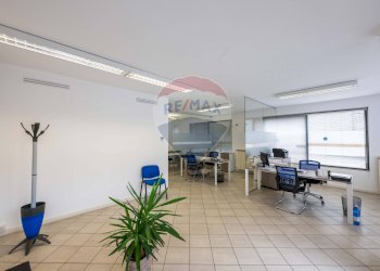 Ufficio - Commercial Premises VIA ARCIPRETE ROTA
 
26/28, Lallio - photo 3