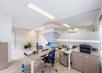 Ufficio - Commercial Premises VIA ARCIPRETE ROTA
 
26/28, Lallio - photo 9